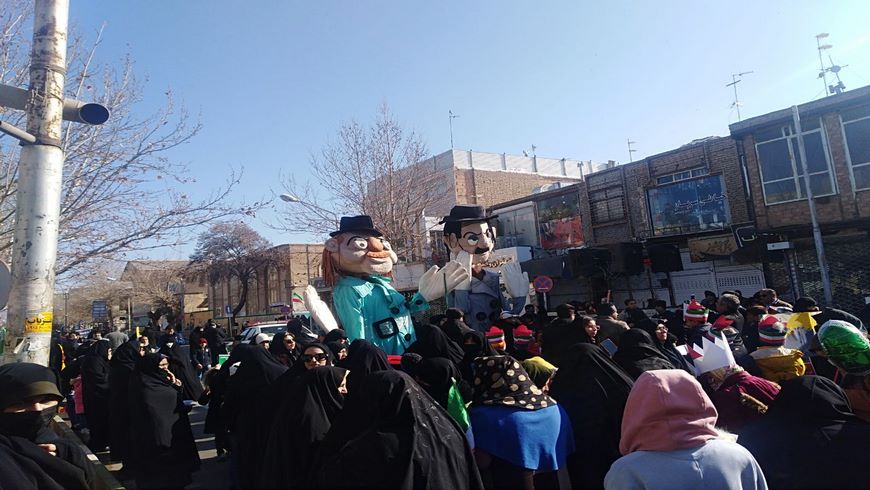 برنامه های متنوع محلی قبل از شروع راهپیمائی